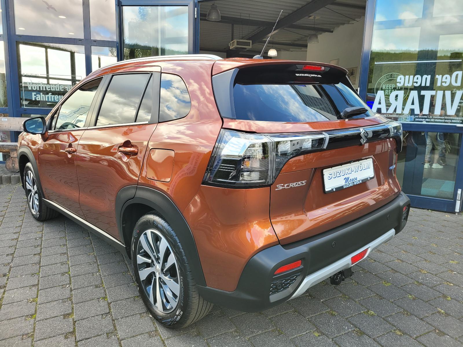 Suzuki S-Cross AllGrip*STANDHEIZUNG*AHK*Pano