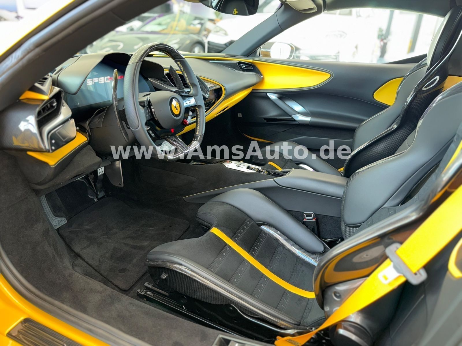 SF90 Spider Novitec Carbon Lift