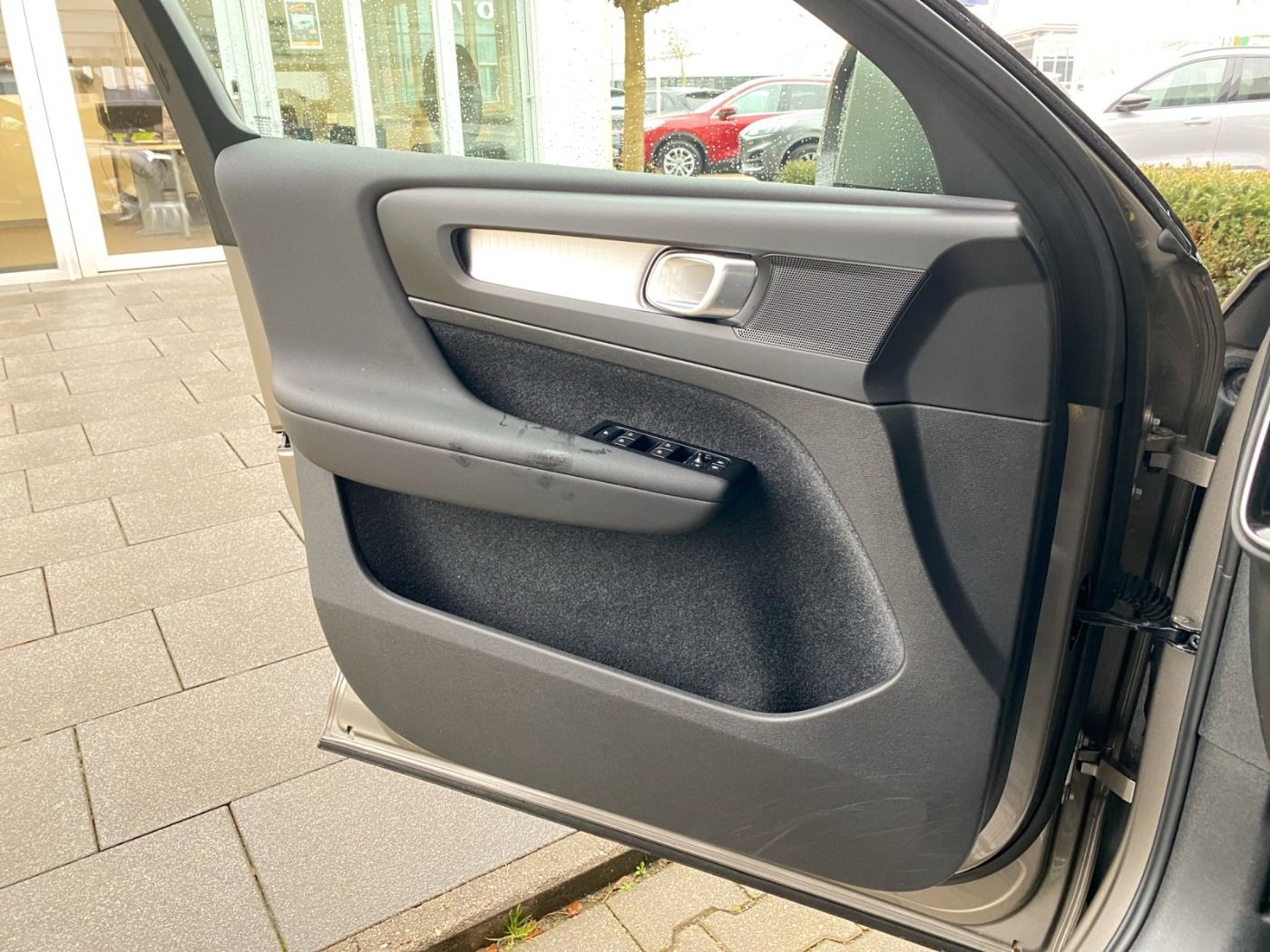 Volvo XC40 Momentum Pro WiPa LED RFK DAB StHzg foto 18