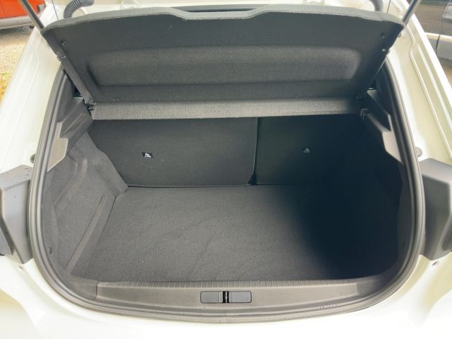 Foto Nummer 11: PEUGEOT 208