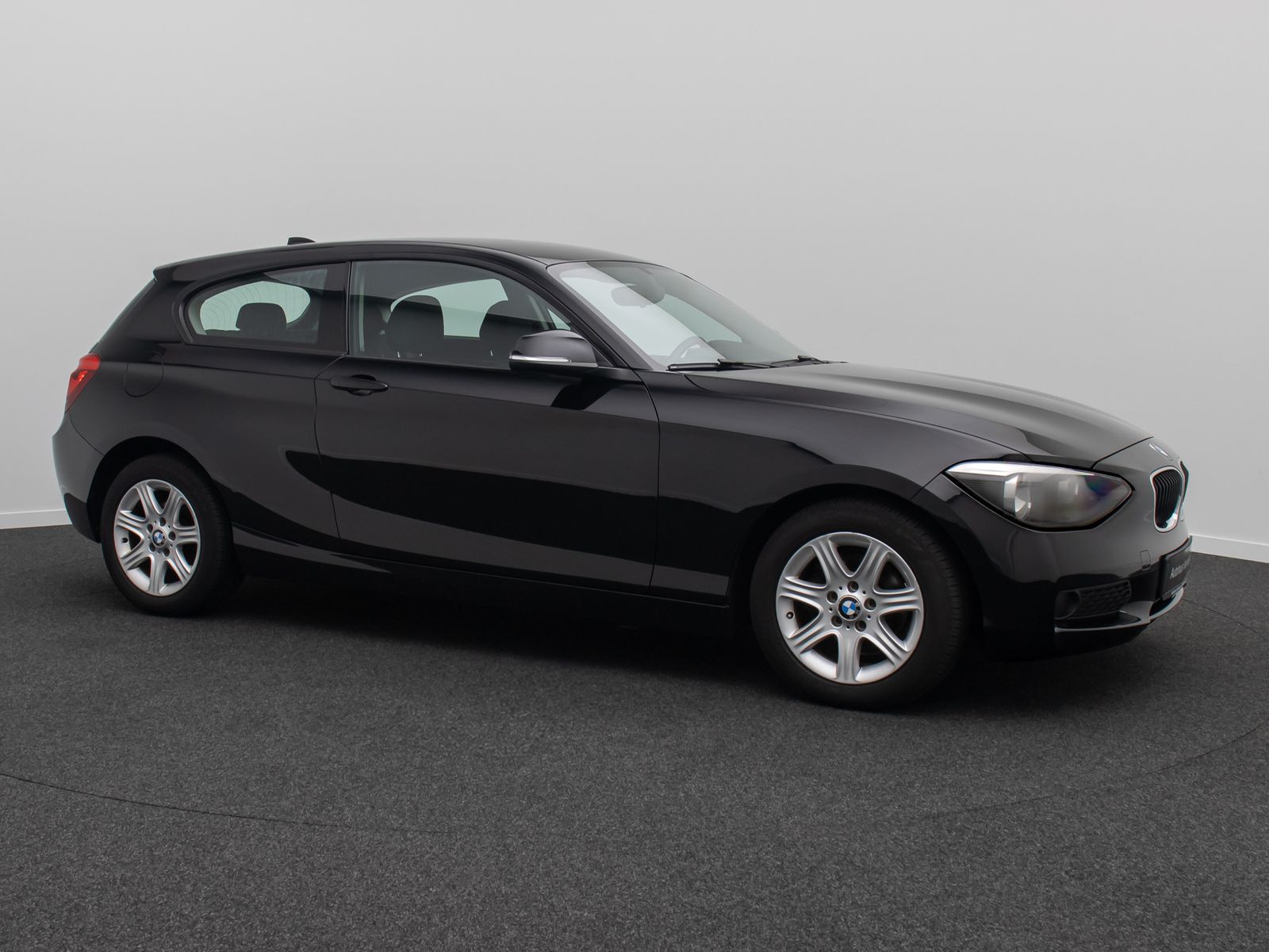 Fahrzeugabbildung BMW 116i Aut NaviBusiness Sitzheizung Freisprecheinr