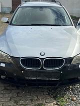 BMW 525 Touring - BMW 525 aus 2004: Kombi