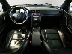 MERCEDES-BENZ C 43 AMG Navi PDC SHZ Xenon Schiebedach 5-G-Tron