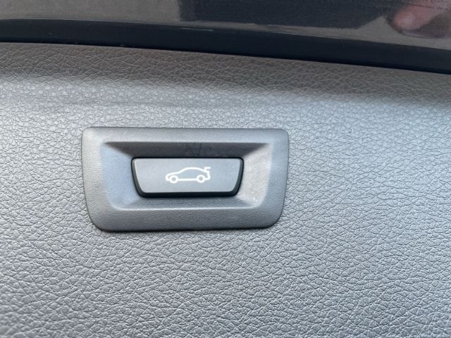 Fahrzeugabbildung BMW 218 Active Tourer Advantage Autom. Navigation. R