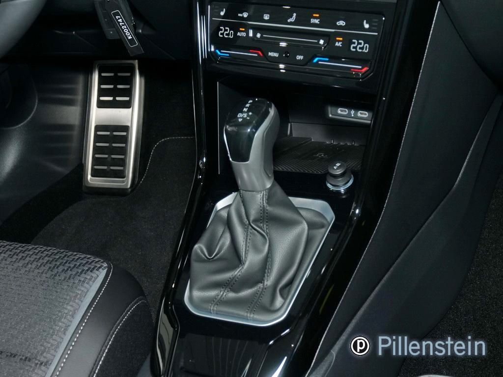 Volkswagen T-Roc - Bild 8