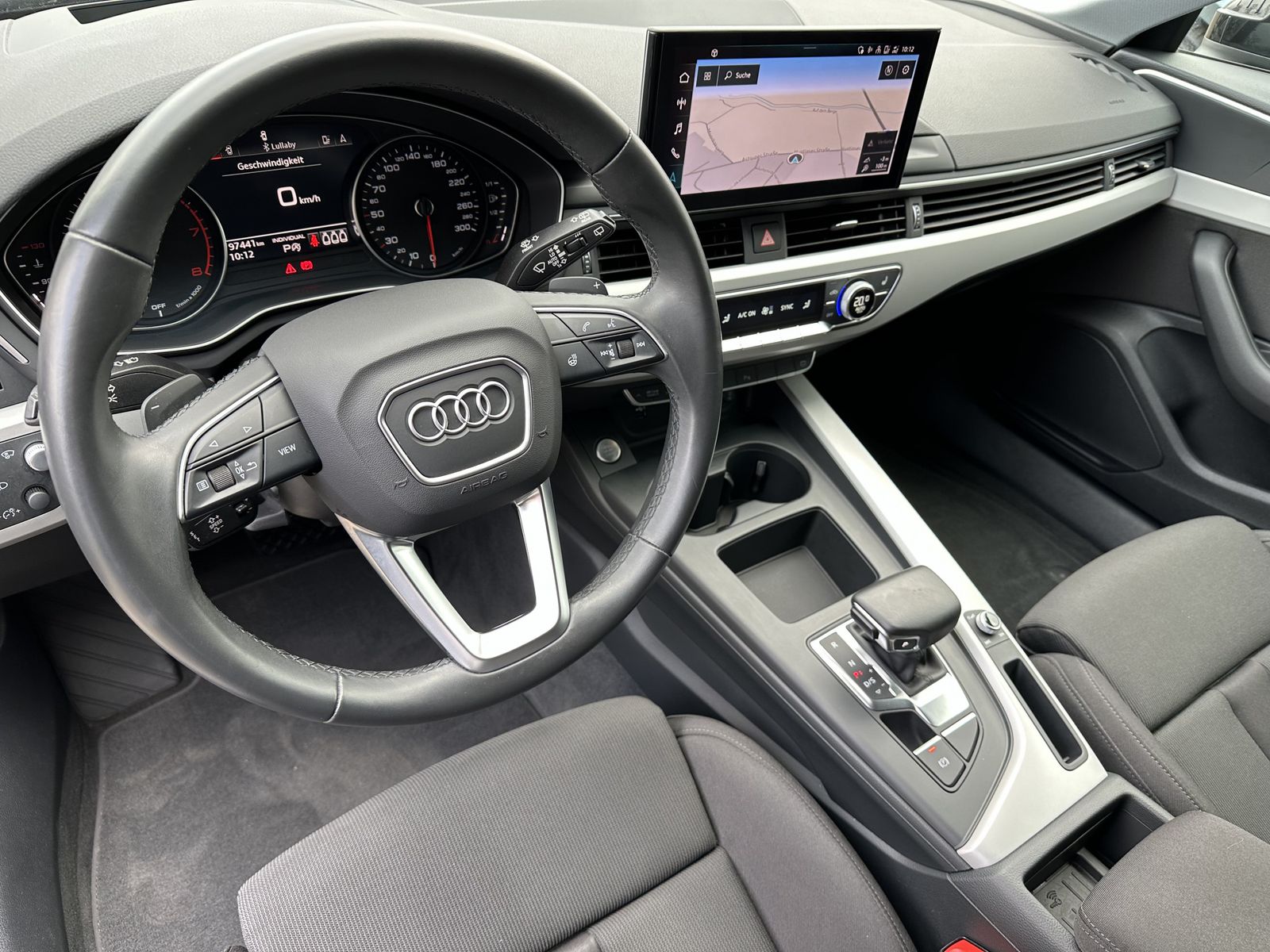 Fahrzeugabbildung Audi A4 Avant 40 TFSI Advanced NAV+LED+ACC+CARPLAY+PP