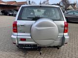 Toyota RAV 4 2.0-VVT-i 4x4 Special Automatik - Toyota RAV 4 aus 2003