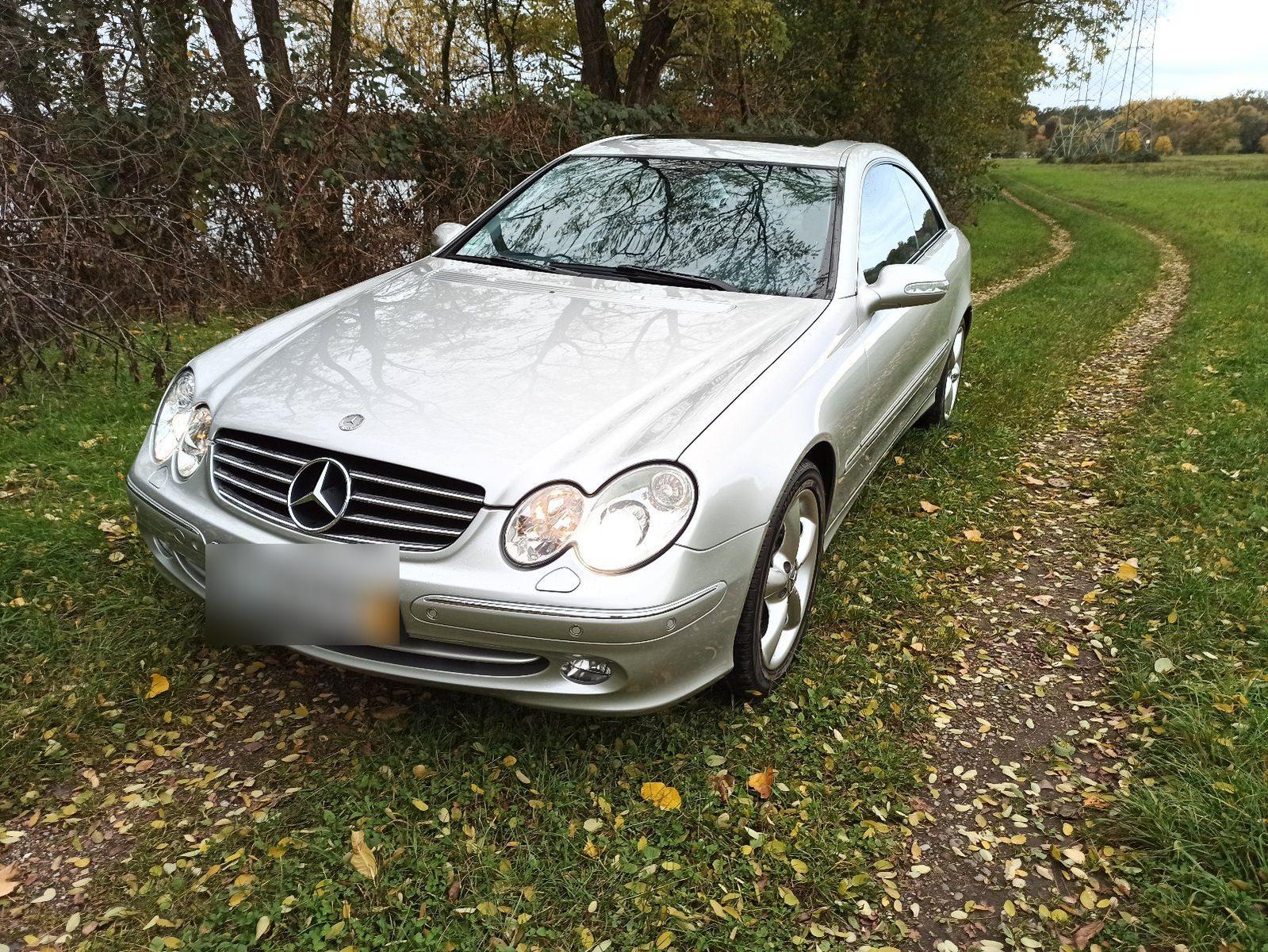 Mercedes-Benz CLK 320