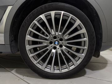 BMW X7 - 8