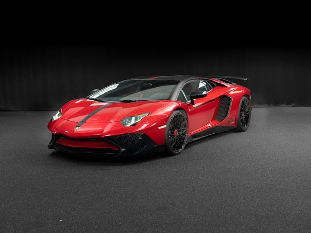 Lamborghini Aventador LP 750-4 SV