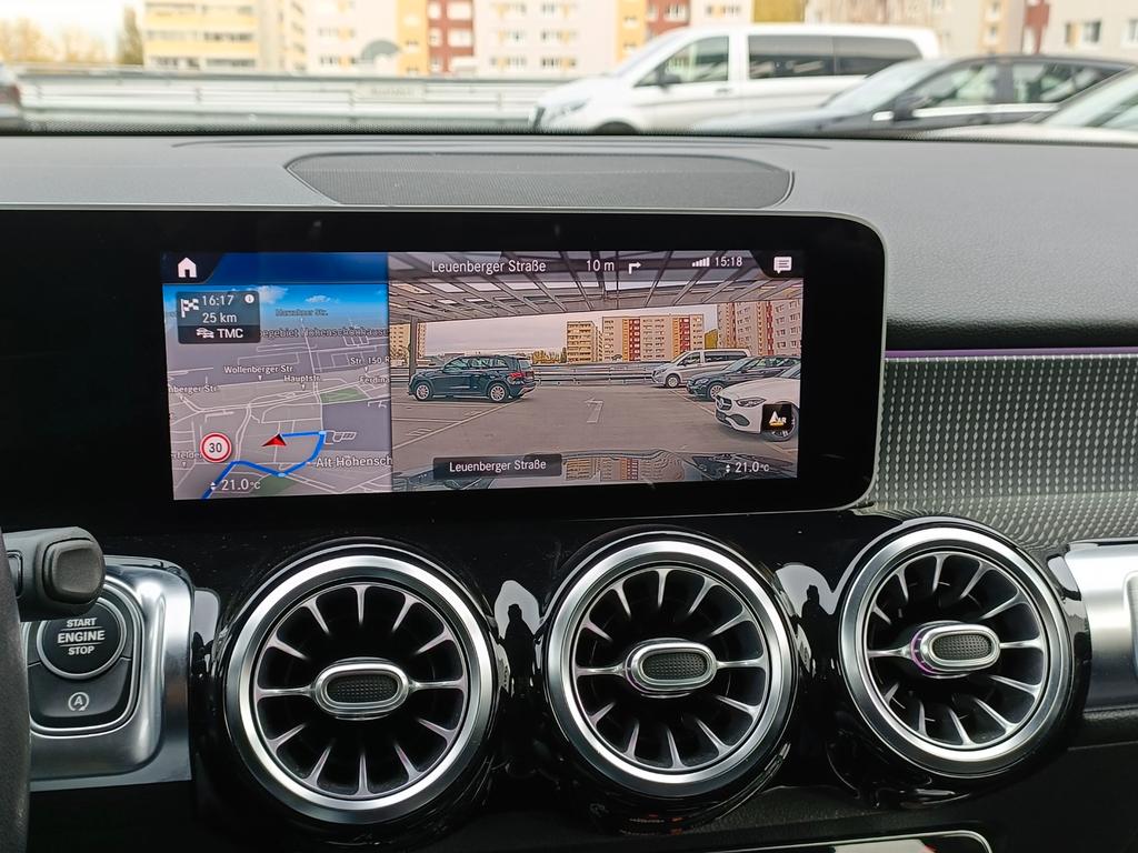 Mercedes-Benz GLB 180