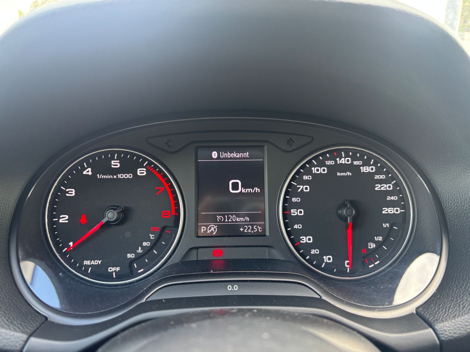 Fahrzeugabbildung Audi Q2 35 TFSI sport