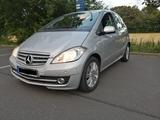 Mercedes-Benz A 160 ELEGANCE Autotronic ELEGANCE - Mercedes-Benz A 160: Elegance