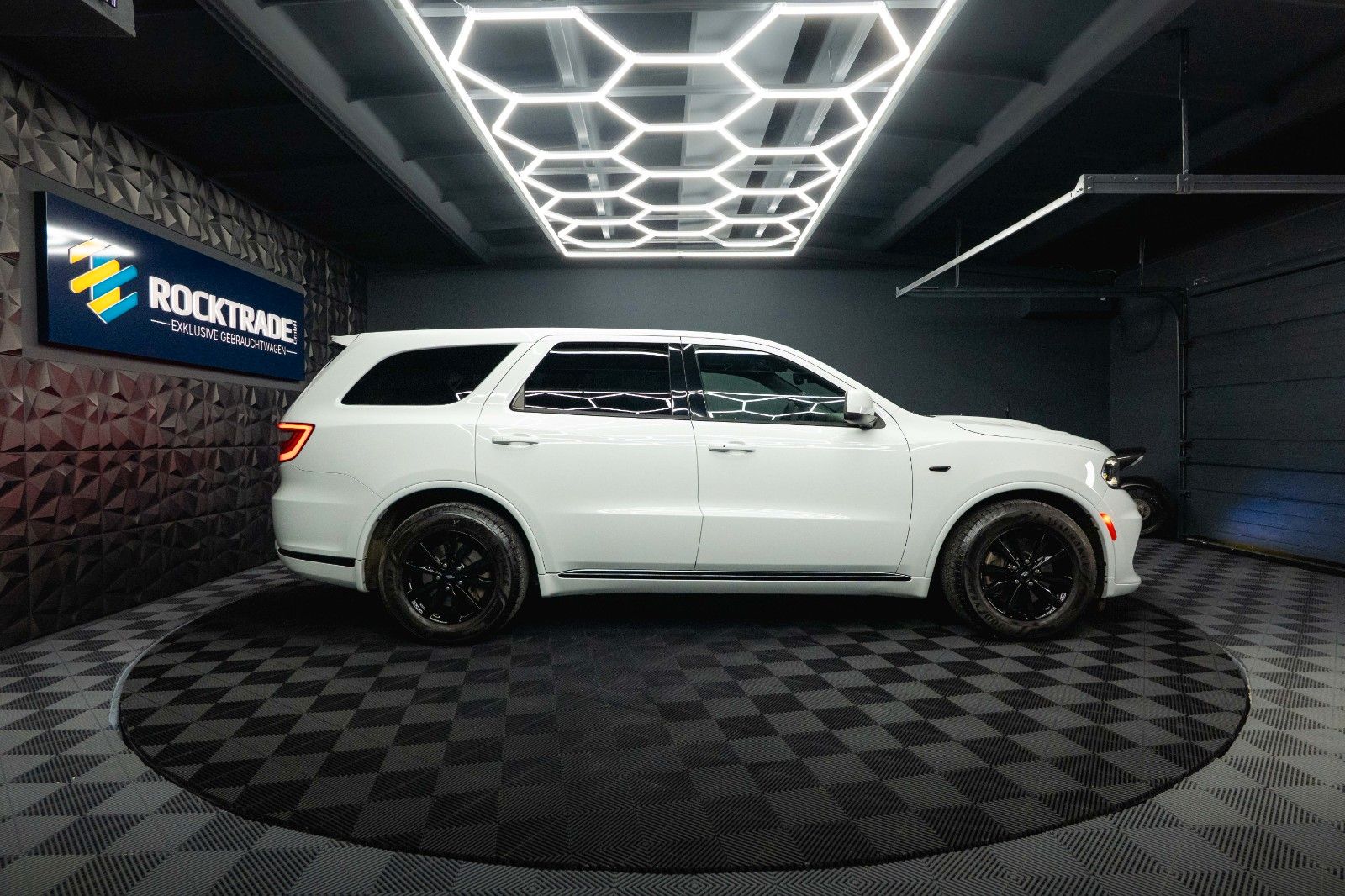 Fahrzeugabbildung Dodge Durango 5.7 V8 R/T SRT 4x4 Night-Paket Modell 22