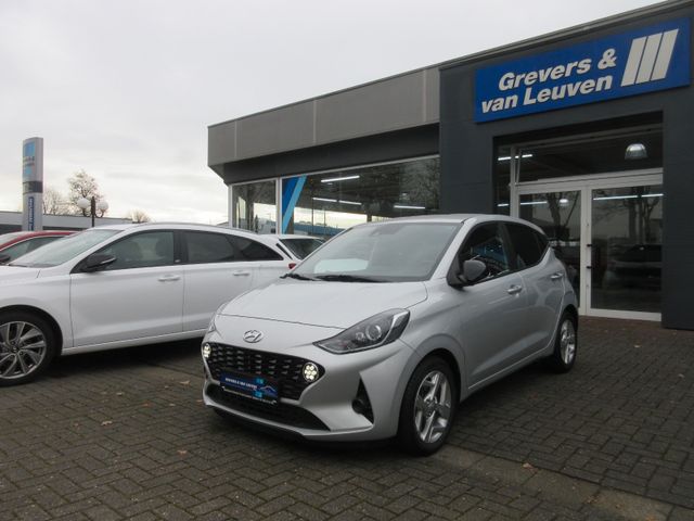 Hyundai i10 1.0 CONNECT & GO NAVI RFK TEMP WINTERP 15"