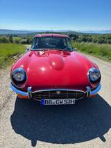 Jaguar E-Type 2+2 Serie 3 - rote Jaguar E-Type