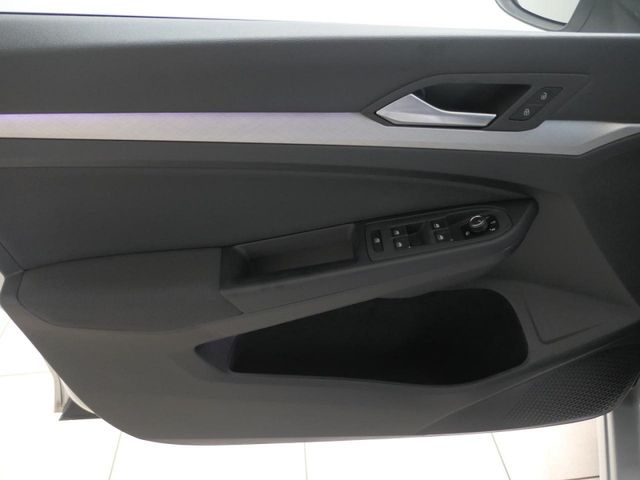 Golf VIII 1.5 TSI Life Bluetooth Navi LED Klima