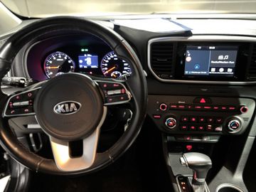 Fotografie des Kia Sportage 1.6 T-GDI 2WD DCT VISION