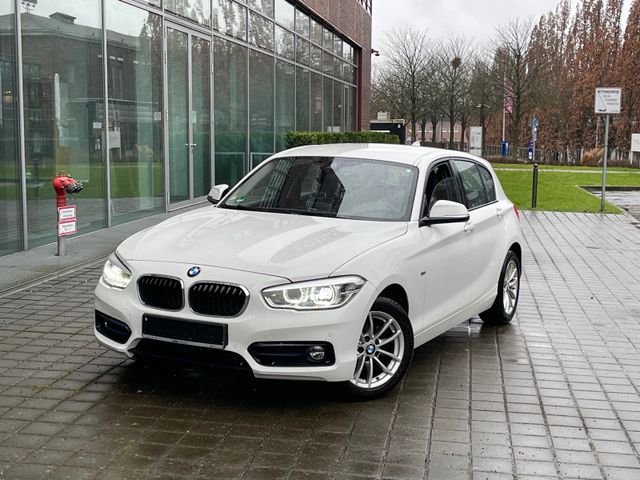 BMW 118i Sport Line 5TÜR/SHZ/PDC/AUTOMATIK/VOLLLEDER