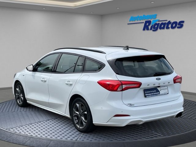 Fahrzeugabbildung Ford Focus 2.0 EcoBlue ST-Line AHK, Navi, Rückfahrkam