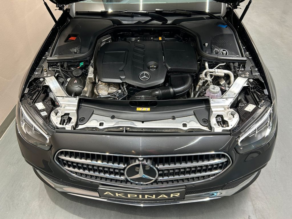 Mercedes-Benz E 300 E300 de Lim.*AVANTGARDE*PANO*BURM*KEYLESS*360°*