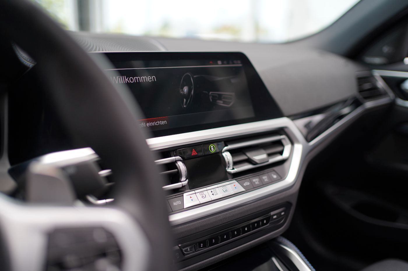 Fahrzeugabbildung BMW M440i xDrive Cabrio +Standheizung+Laserlicht+++