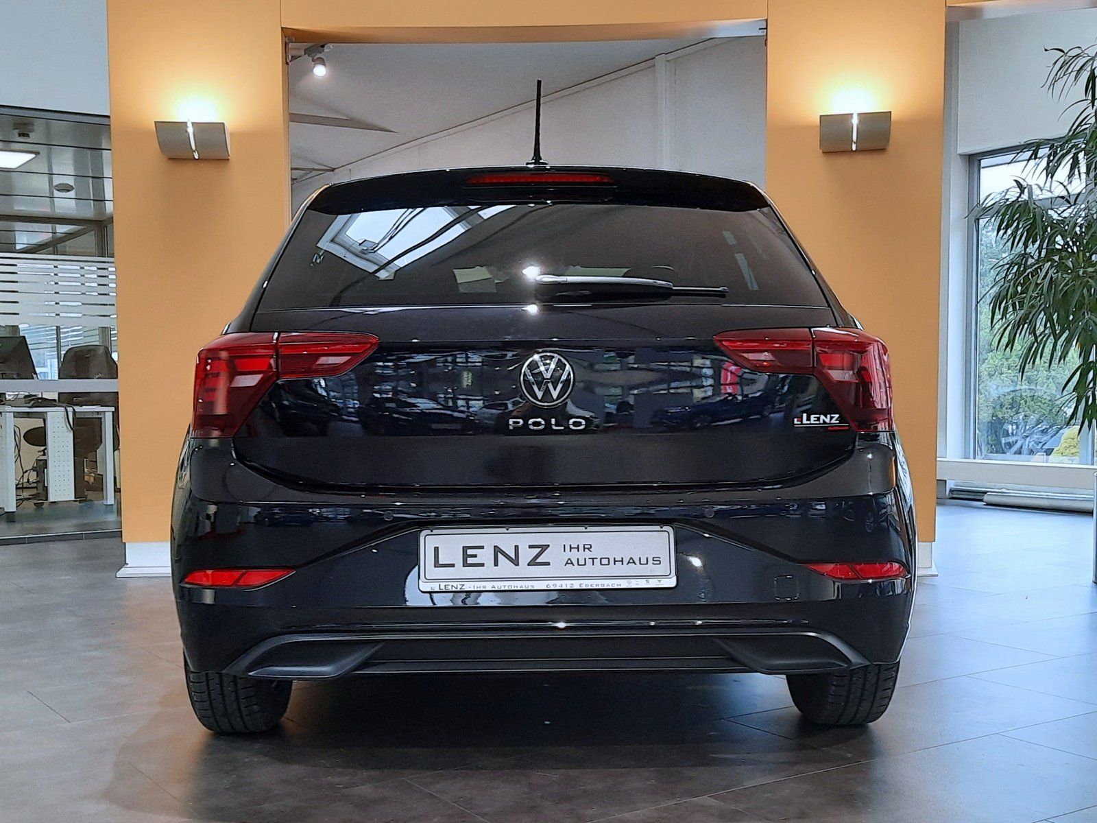 Fahrzeugabbildung Volkswagen Polo Life *Navi*Cam*LED*Sitzhzg.*Einparkh.*AppC*