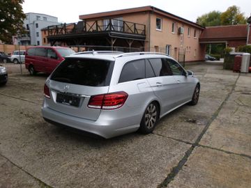 Mercedes E 220 - 4