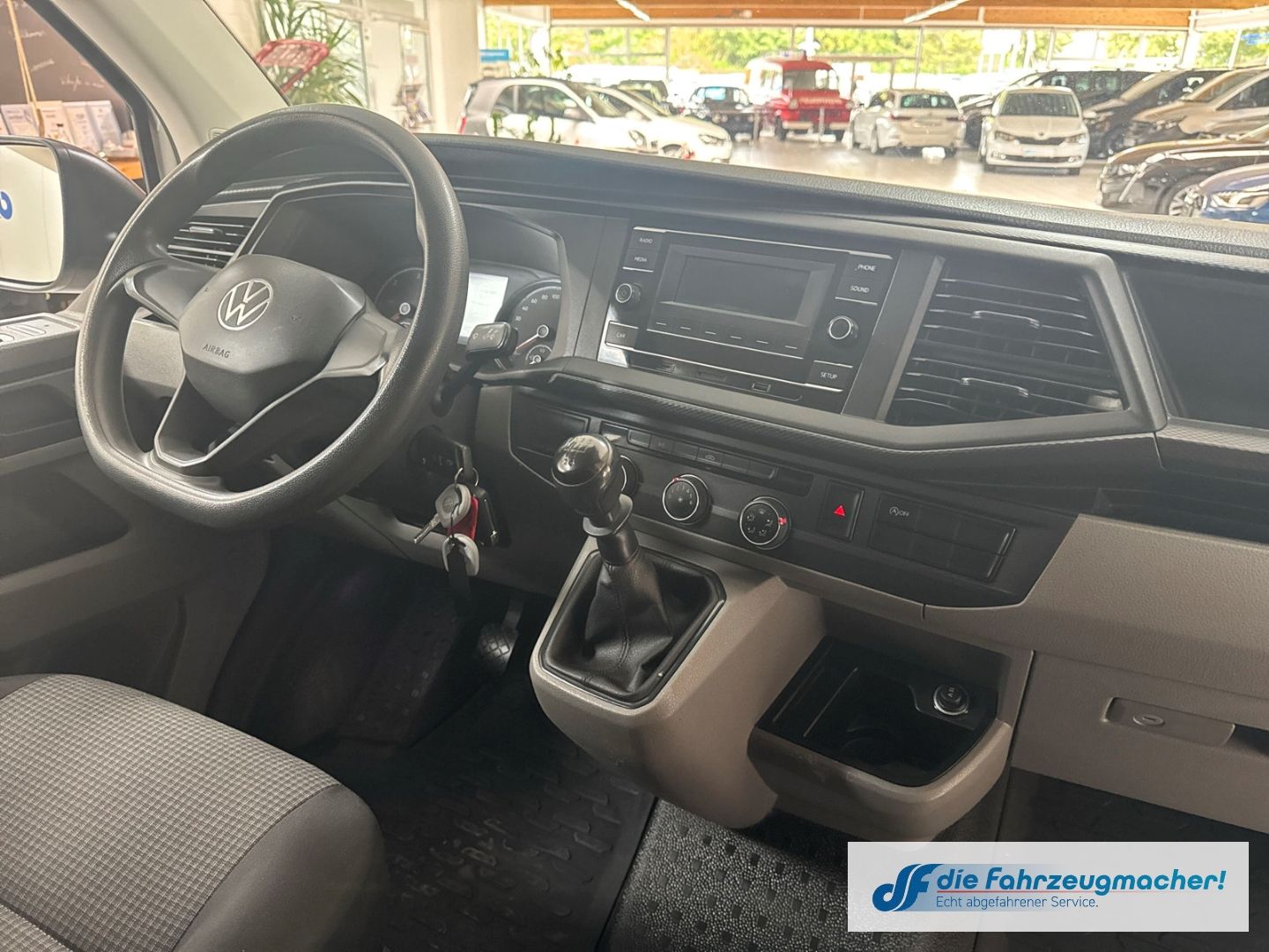 Fahrzeugabbildung Volkswagen Transporter T6.1 Kasten FWD 2.0 TDI DAB Notbrems