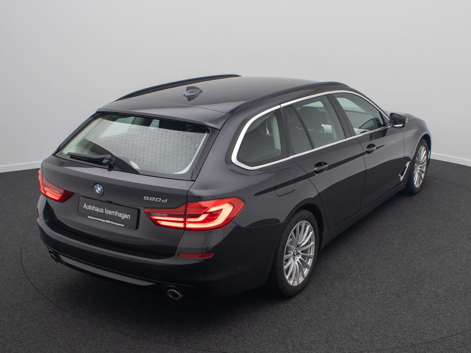 Fahrzeugabbildung BMW 520d Kamera HUD Alarm Geschwindig Sport 18Zoll