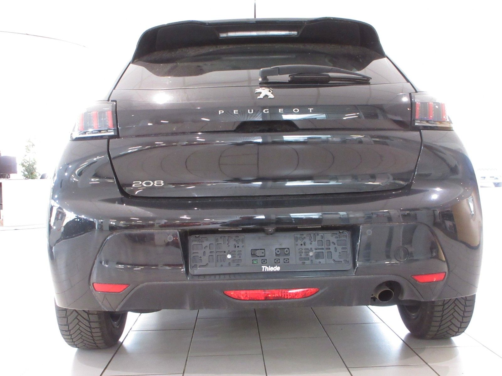 Fahrzeugabbildung Peugeot 208 Allure 1.2T LED/NAVI/PDC/R´CAM/VIRTUAL/TEMPO