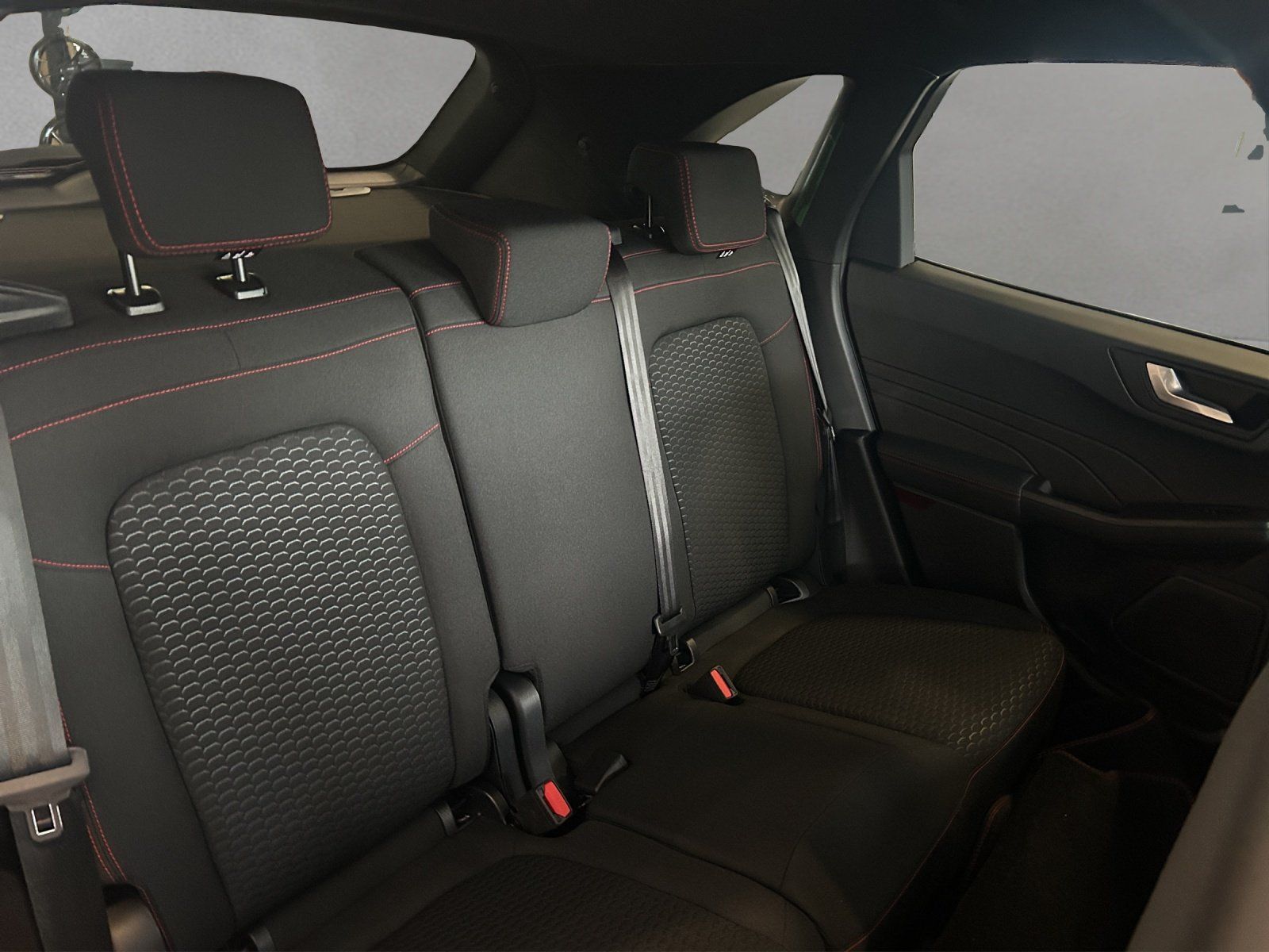 Fahrzeugabbildung Ford Kuga ST-Line 1,5 Automatik/5 Jahre Garantie