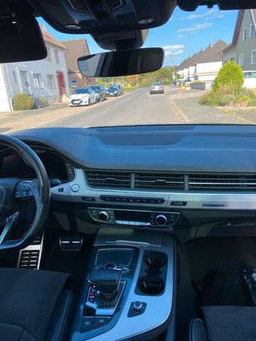 Audi Q7  3,0 TDI, 7 sitze, Nachtsicht, 360...