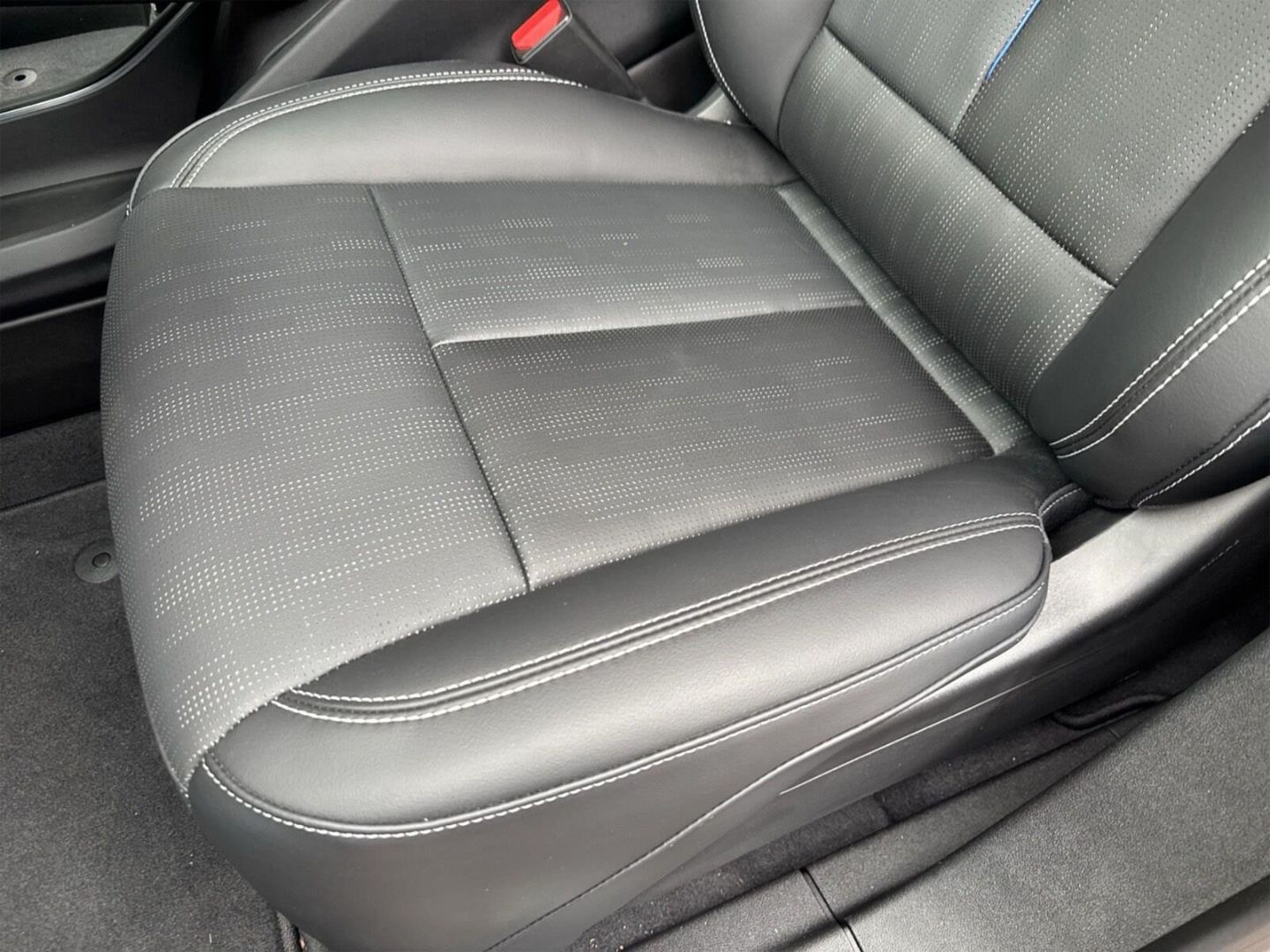 Fahrzeugabbildung Cadillac LYRIQ Sport AWD - Vollausstattung