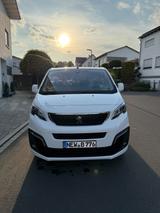 Peugeot Traveller Allure L2, AHK abnehmbar, 8 Sitzer - Peugeot Traveller mit Anhängerkupplung