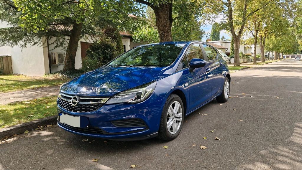 Image of Opel Astra
