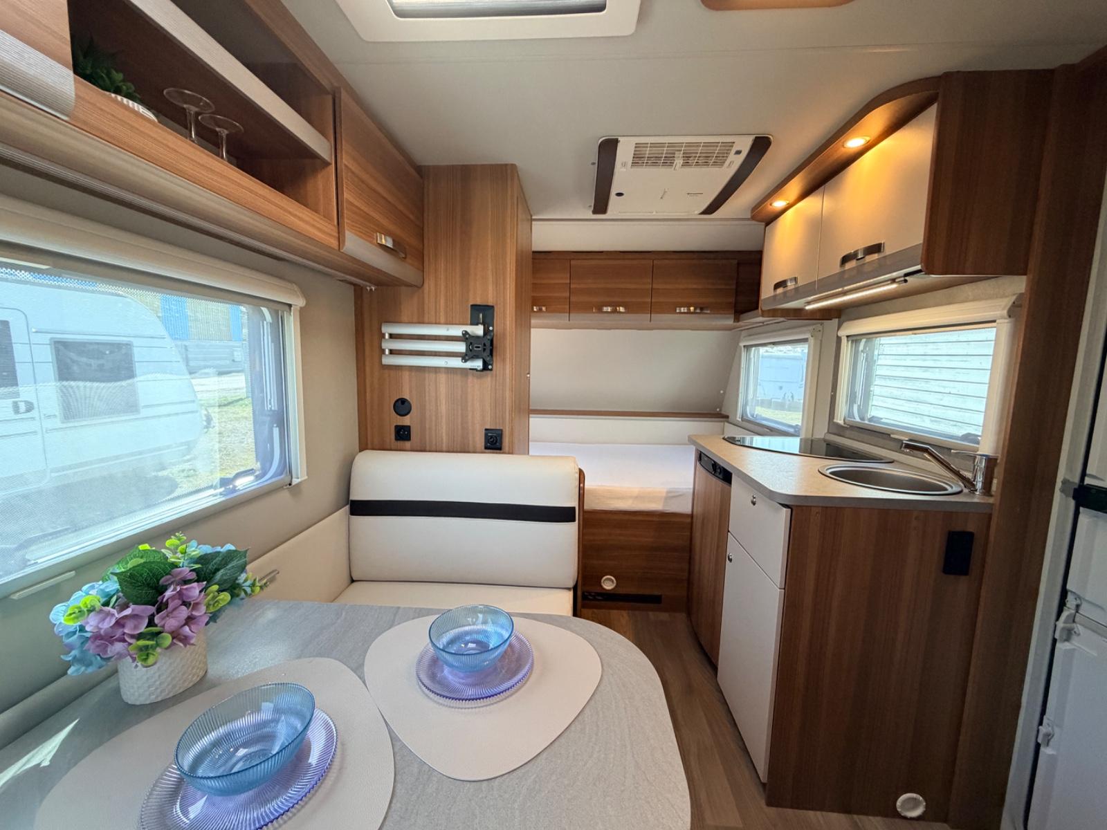 Weinsberg Turiano 390 QD Klima Dusche Warmwasser Leder