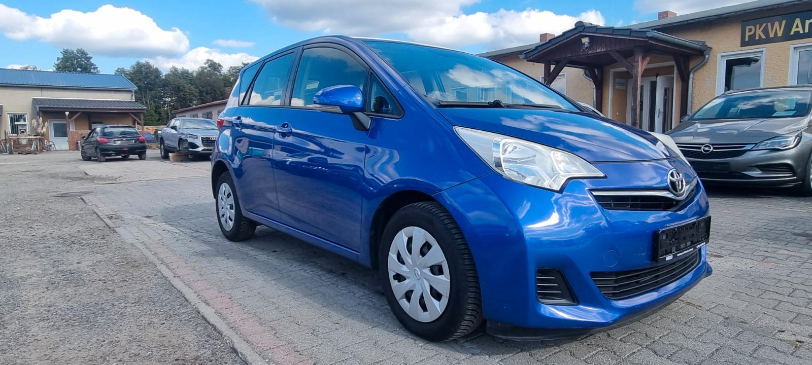 Toyota Verso-S Life