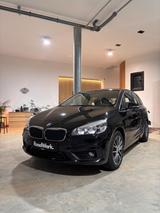 BMW 225xe Active Tourer "Advantage" NAVI/RFK/PARKAS. - BMW 225 aus 2017