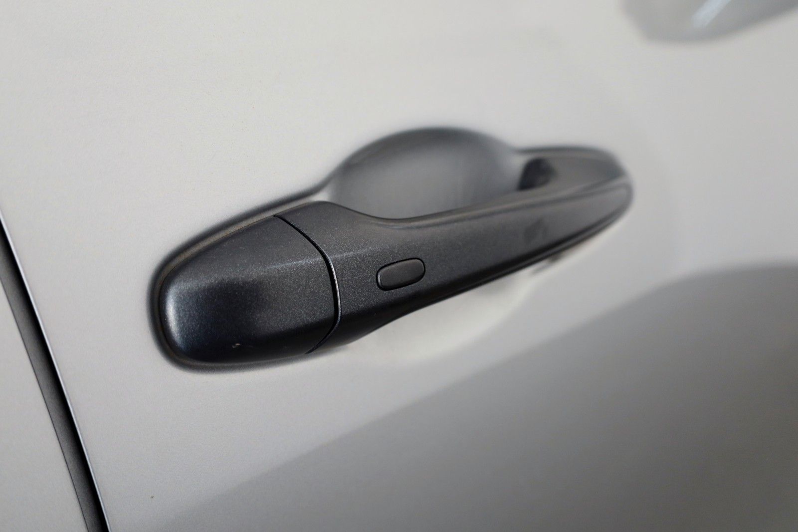 Fahrzeugabbildung Toyota Hilux DoKa Invincible,Leder,ACC,HardTop,AHK