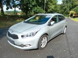 Kia cee'd Sportswagon 1.6 GDI Sportswagon - silberne Kia cee'd Sportswagon