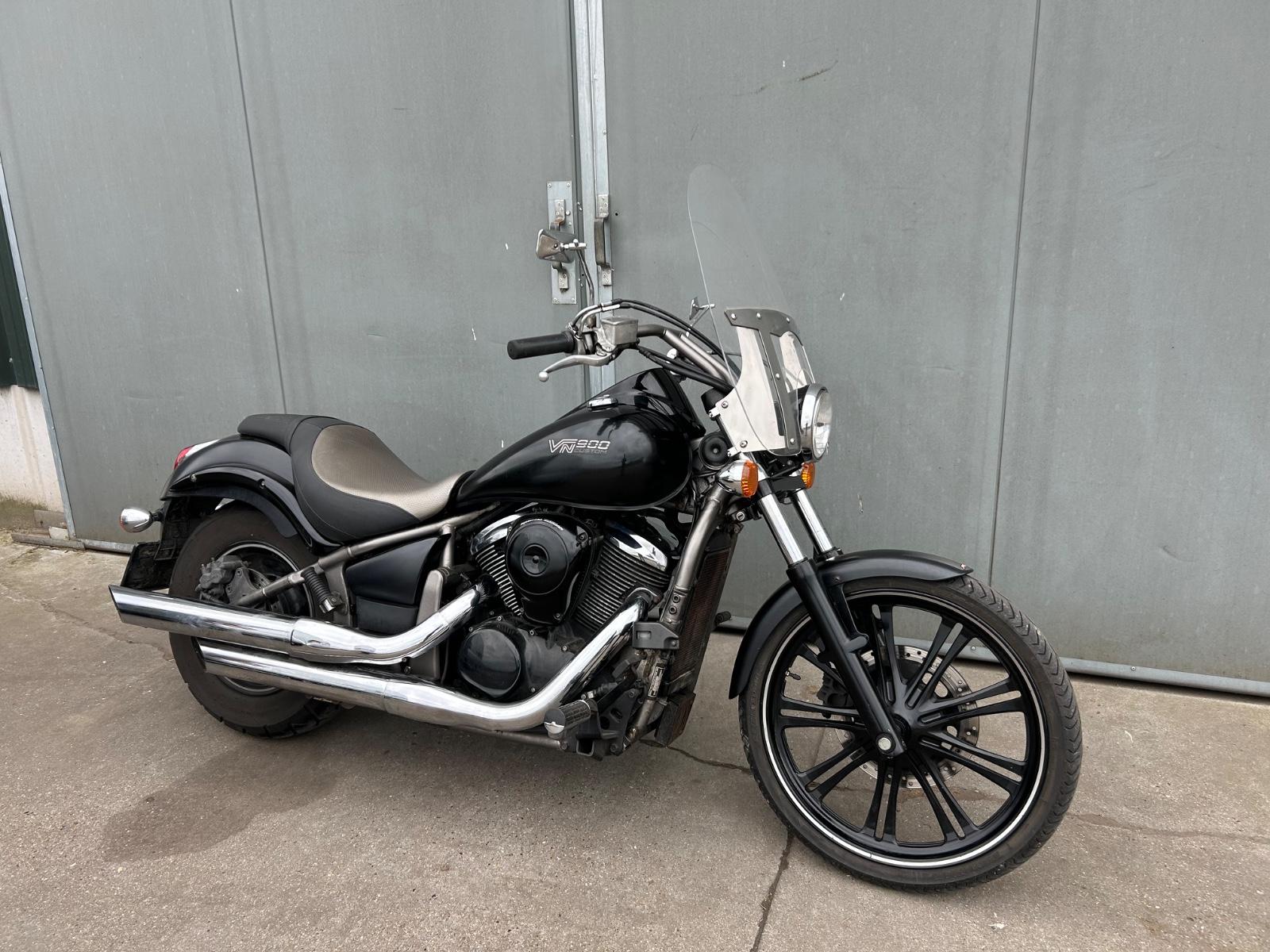Kawasaki VN 900 CUSTOM VULCAN