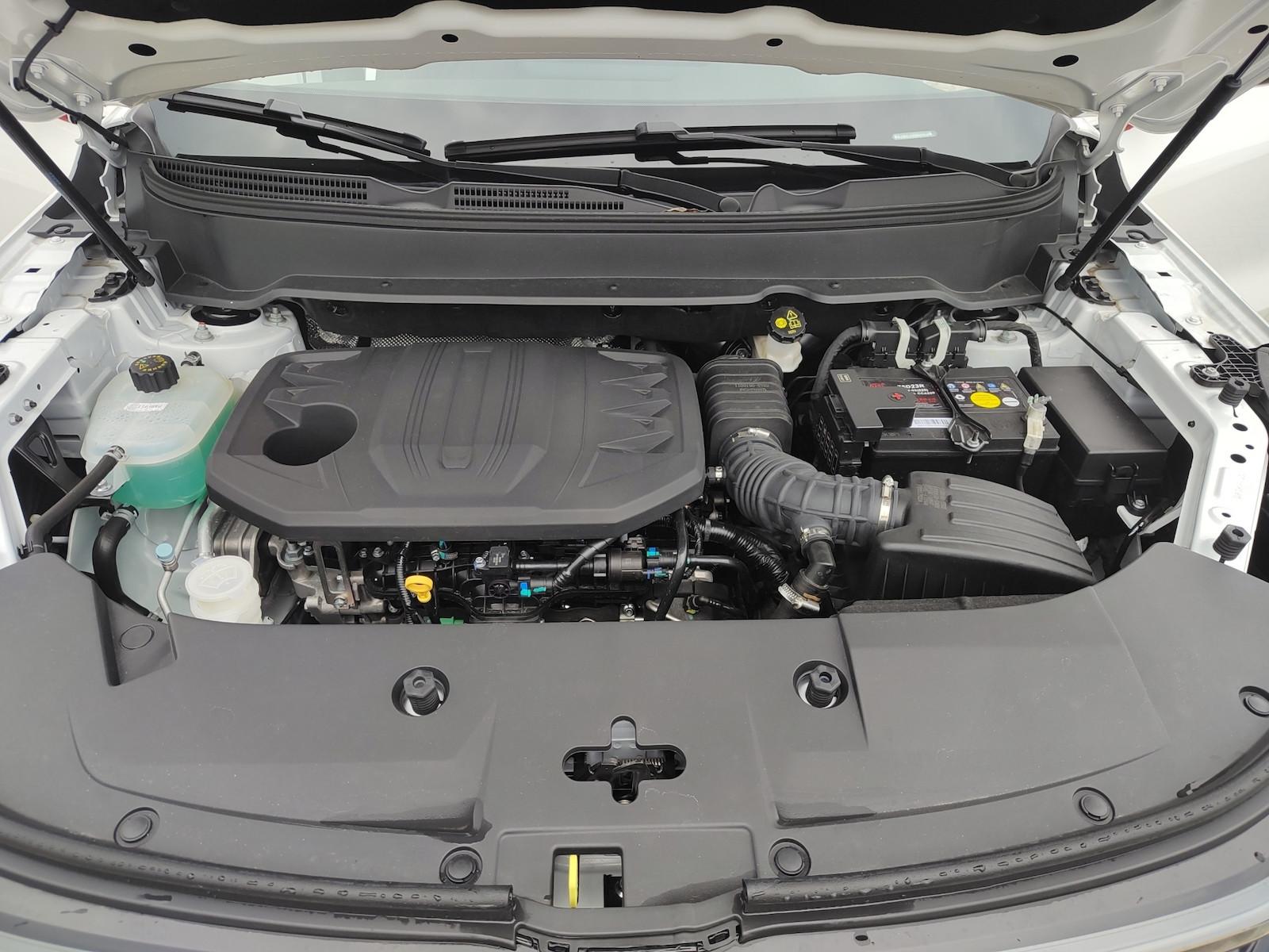 DFSK Fengon 600 Premium 1.5 GDI 6AT 135 kW 7 Sitze