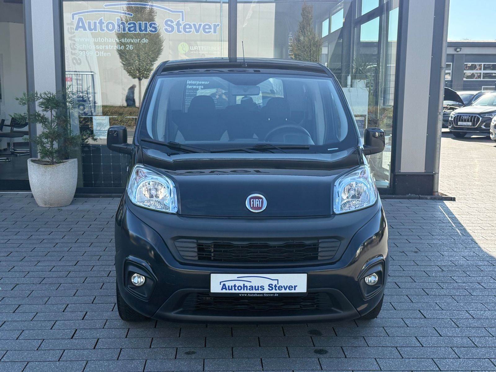 Fahrzeugabbildung Fiat Qubo Lounge KLIMAANLAGE SITZHEIZUNG PDC