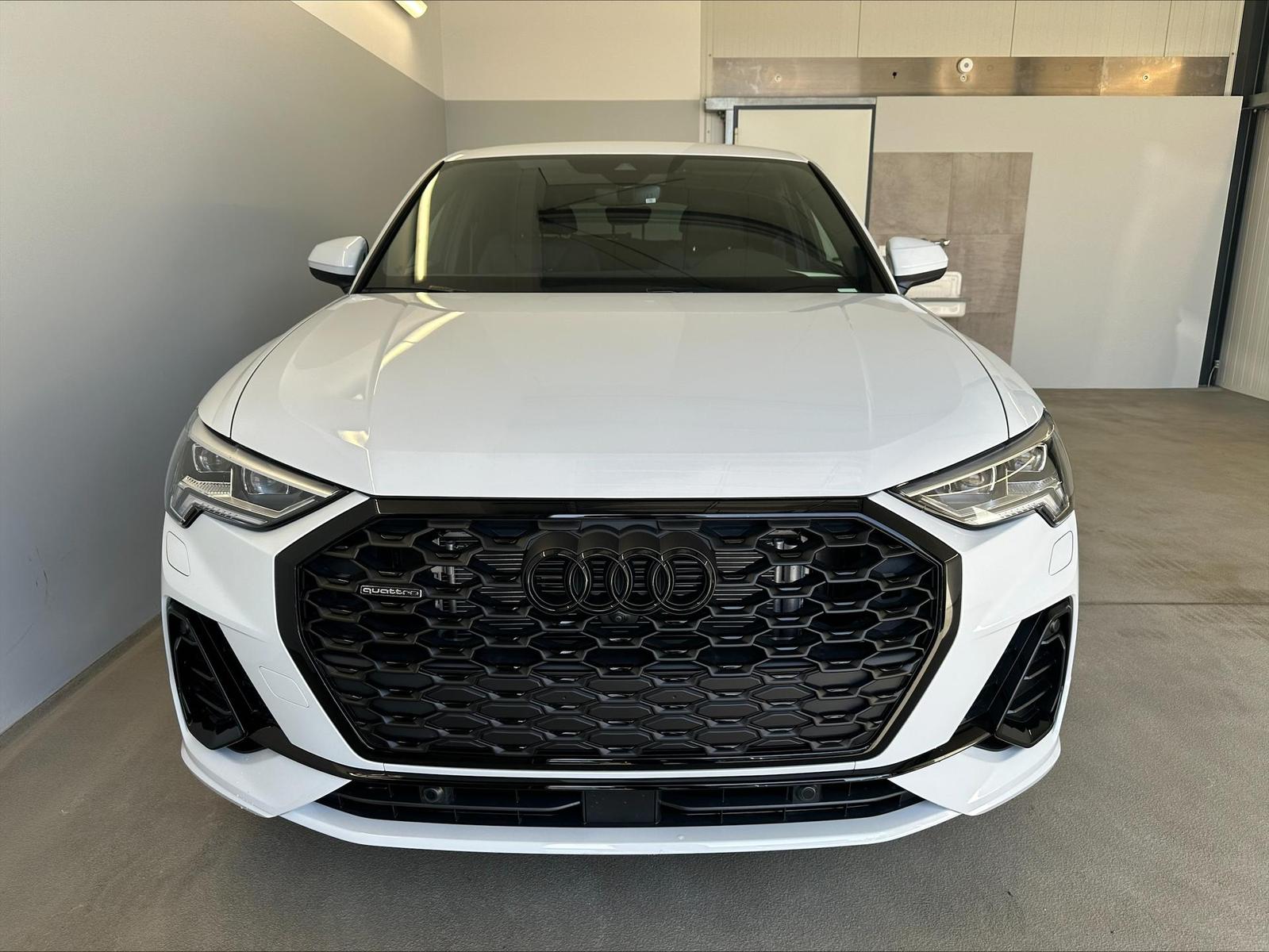 Audi Q3 Sportback S line 40 TDI quattro AHK+360°+M...