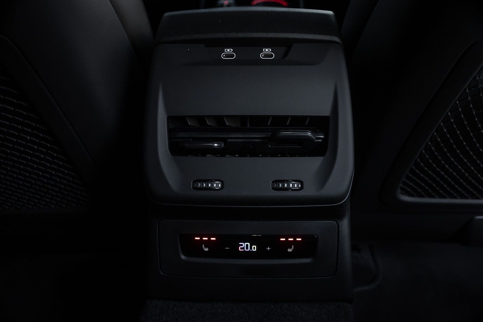 Fahrzeugabbildung Audi RS5 Avant KERAMIK|B&O|TECHPRO|HUD|SPORTPAKET|285