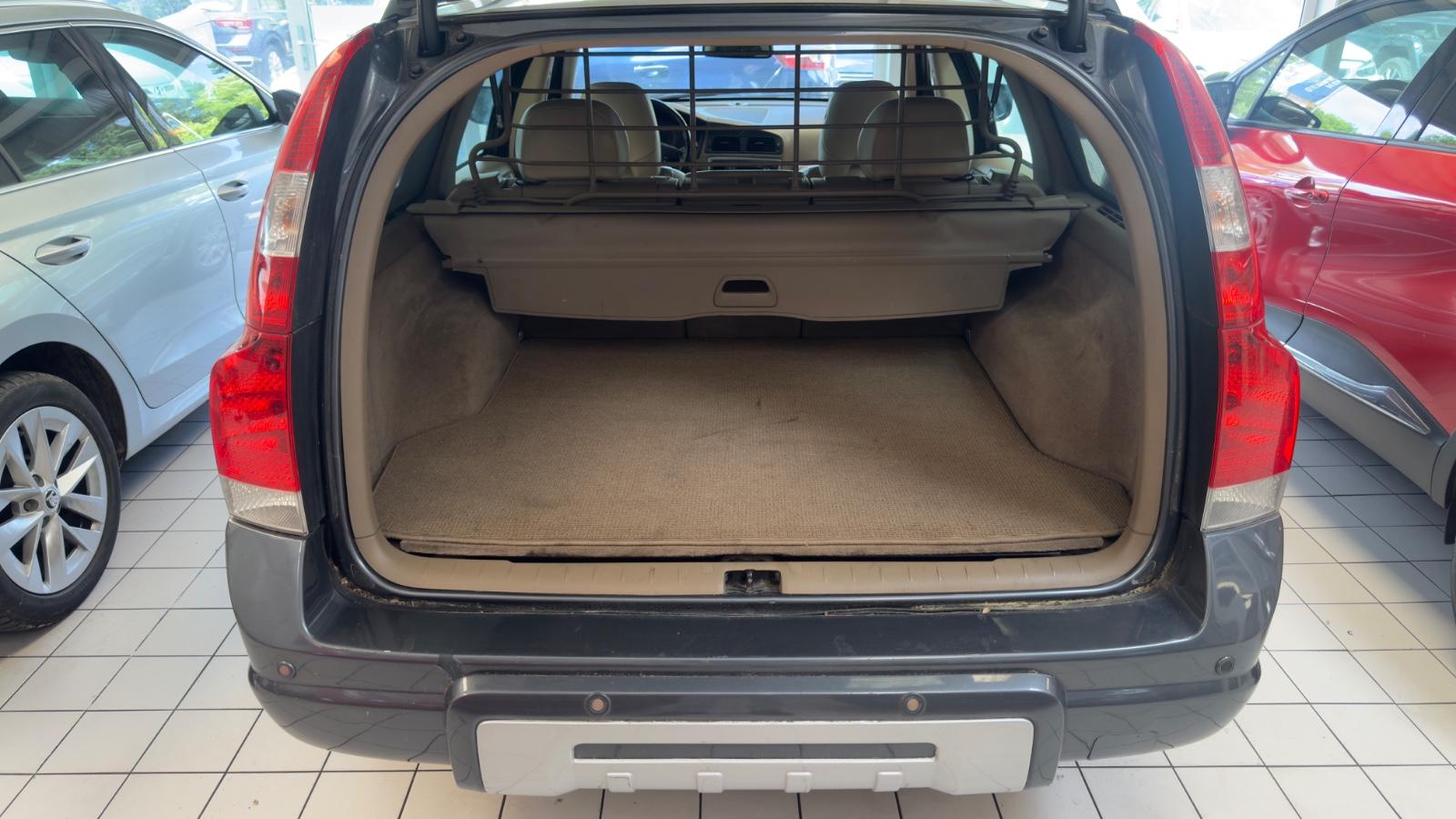 Volvo XC70 2006 — photo 21