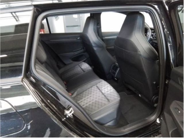 Golf Variant VIII 2.0TDI DSG R-Line AHK/IQ.Light