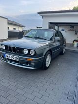 BMW 325 - BMW 325 aus 1989