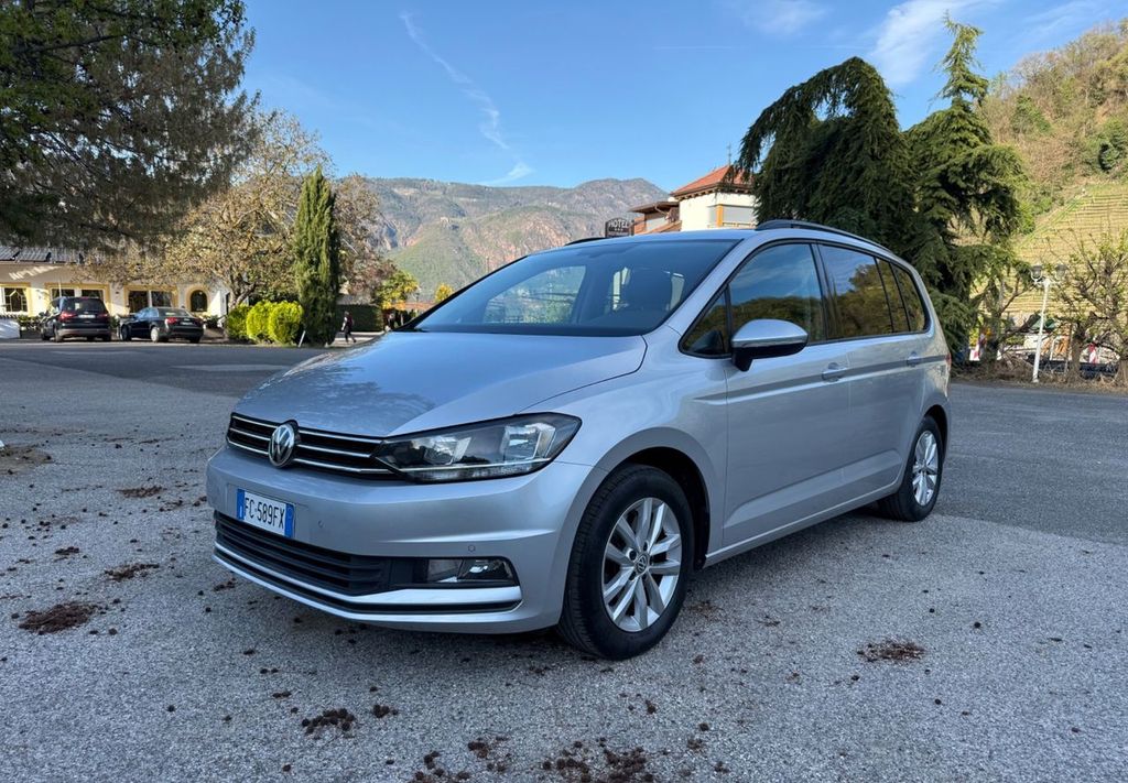 Image of Volkswagen Touran